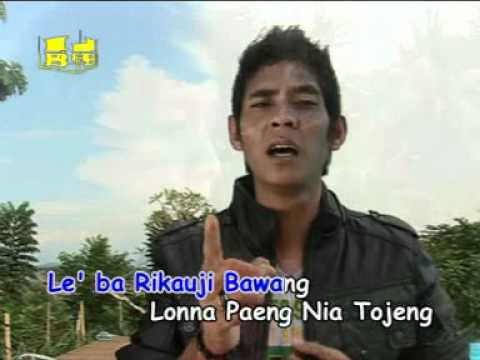 Ridwan Sau dalam thumbnail video lagu Makassar
